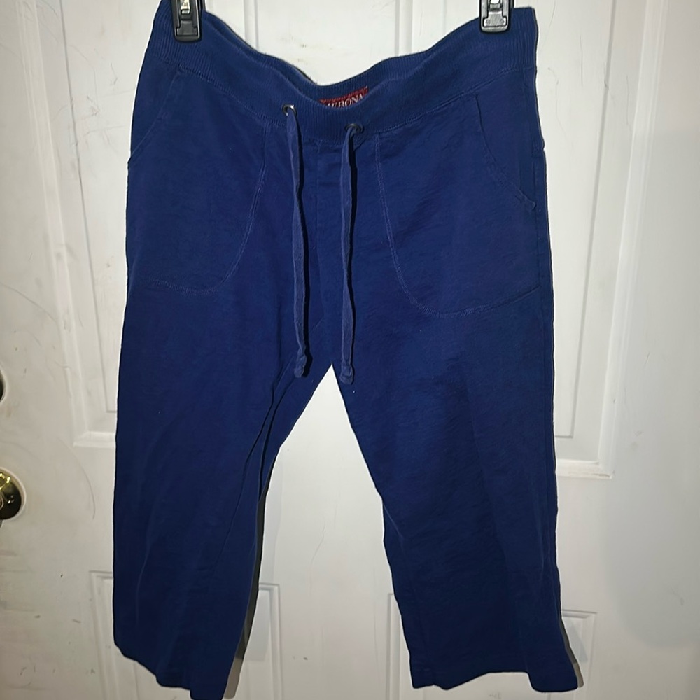 Women’s Merona Blue Cropped Sweatpants

Size: XS